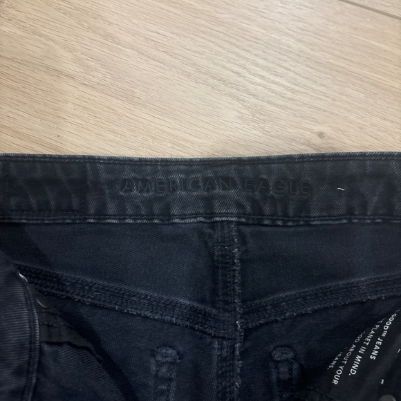 Ripped Mom jeans - Picture 2 of 3